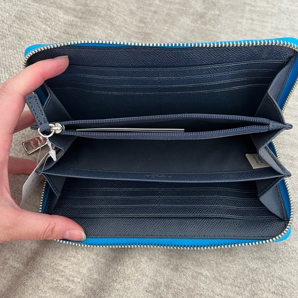 Blue Coach Wallet - Picture 2 of 10
